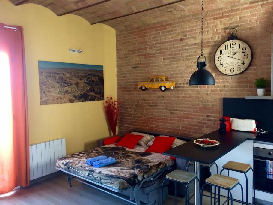 ברצלונה Lovely & Bright Vila Olimpica Beach Apartment מראה חיצוני תמונה