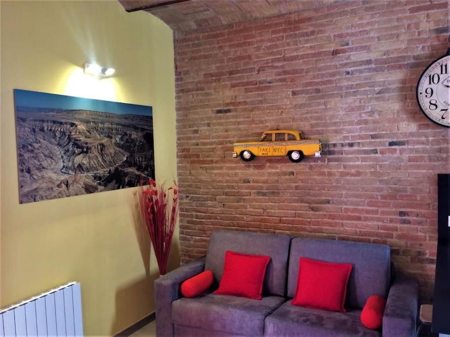 ברצלונה Lovely & Bright Vila Olimpica Beach Apartment מראה חיצוני תמונה